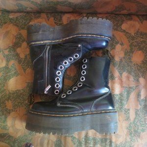 Dr. Martens Jadon Max black platform boots